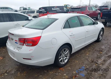 2015 Chevrolet Malibu 1Lt из США, поврежденный, VIN 1G11C5SL2FU147818